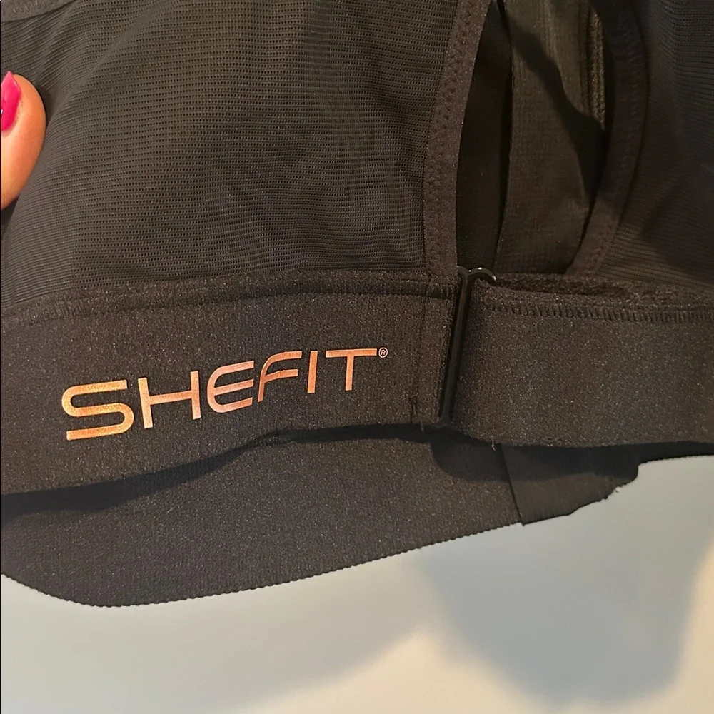 SHEFIT Ultimate Size 5Luxe Black High-Impact‎ Padded Adjustable Sports Bra w/Bag